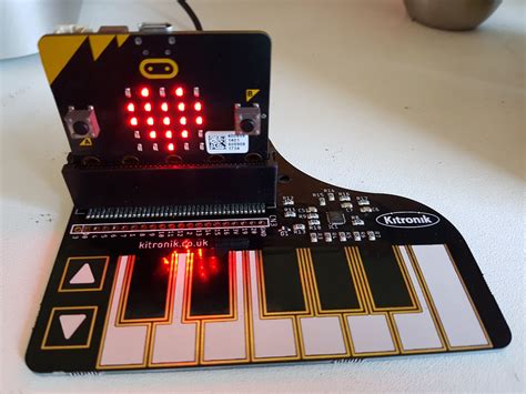 Creating Musical Melodies with the Kitronix Piano Keyboard for micro:bit