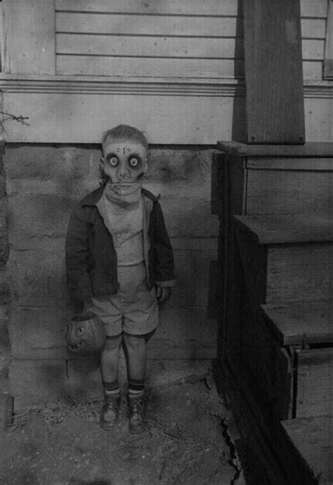 Creepy Zombie Old Photo: 25 Disturbing Images That Will Haunt Your Dreams