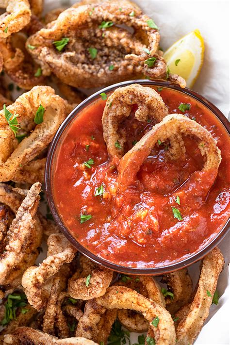 Crispy Calamari with Spicy Sauce