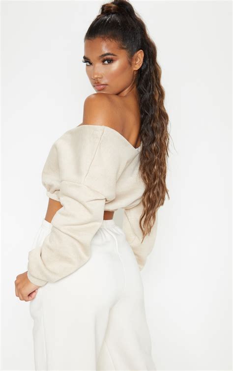 Crop Off Shoulder Sweatshirt: A Versatile Wardrobe Essential