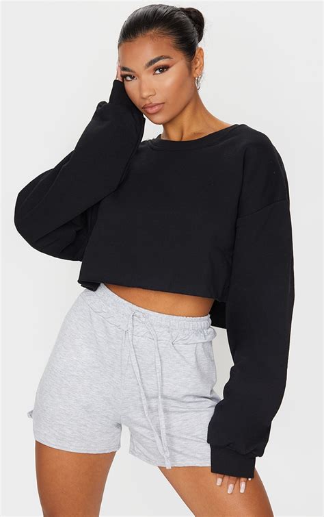 Cropped sweatshirts: