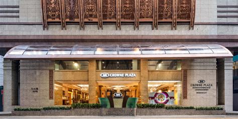 Crowne Plaza Shanghai Panyu Road: A Luxurious Getaway at the Heart of the City