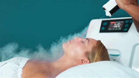 Cryotherapy Facial: