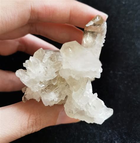 Crystal Quartz Raw: 2025's Raw Powerhouse VS Synthetic Gems