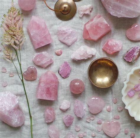 Crystals Rose Quartz: The Ultimate Guide of 2025