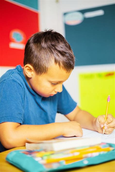 Cuidados com os Cabelos de Meninos: Guia Completo para Pais e Responsáveis