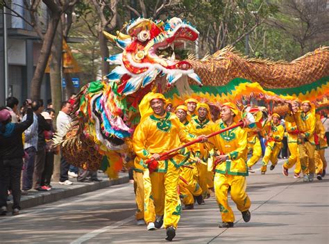 Culture and Customs of China Kindle Editon