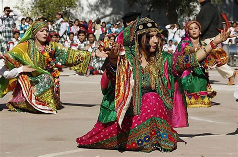 Culture and Customs of Pakistan (Culture and Customs of Asia) PDF