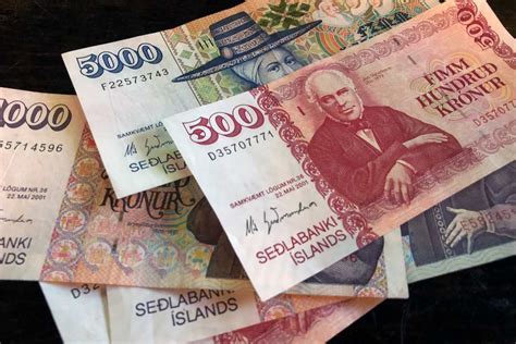 Currency Converter: 10,000 Icelandic Krona to Dollar