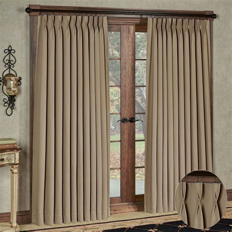 Curtains PDF