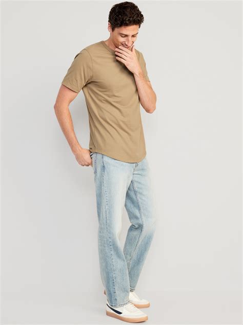 Curved Hem T-Shirt: The Stylish Staple that Flatters Every Body Type