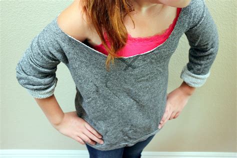 Cut Off Sweatshirt: A Versatile Staple for Fashion-Forward Trendsetters