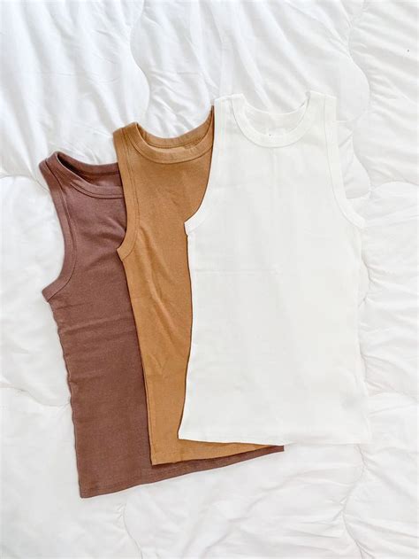 Cut T-Shirt Tank Tops: The Perfect Summer Staple