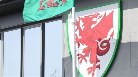 Cymdeithas Bêl-droed Cymru: Y Tîm Cenedlaethol a'i hanes, cyflawniadau a'r dyfodol