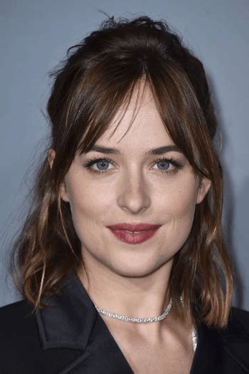 Dakota Johnson's Signature Bob: The Quintessential Hairstyle