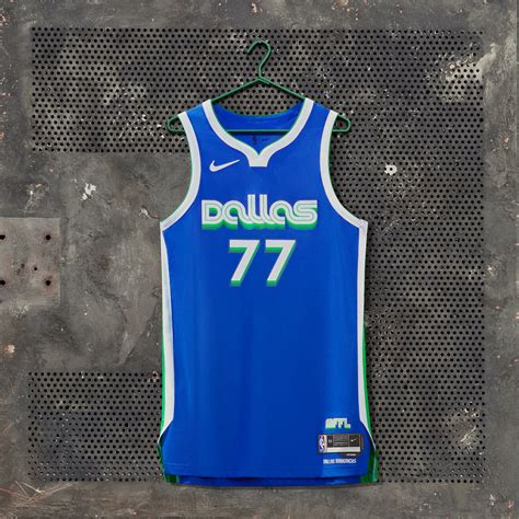 Dallas Mavericks Jerseys: An Eight-Decade Evolution