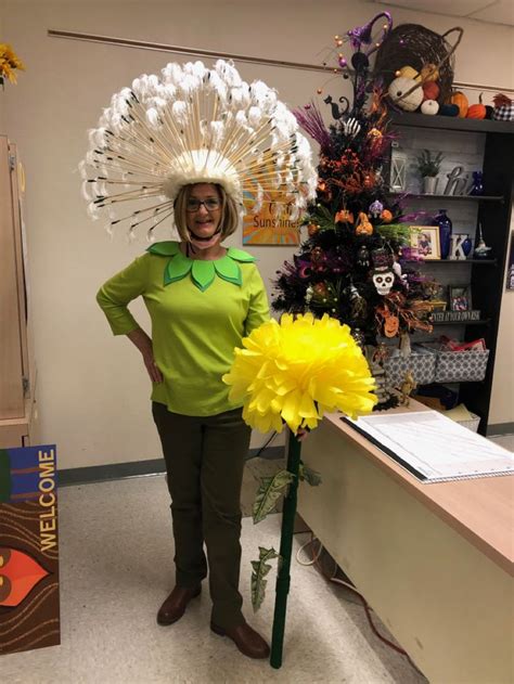 Dandelion Costume: A Whimsical and Eye-Catching Creation