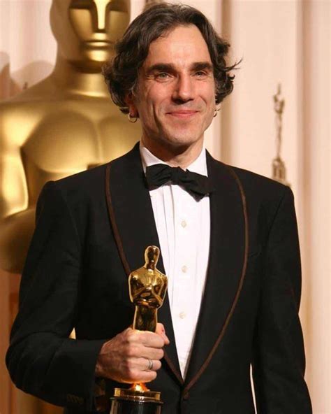 Daniel Day-Lewis Net Worth: A Journey to Stardom