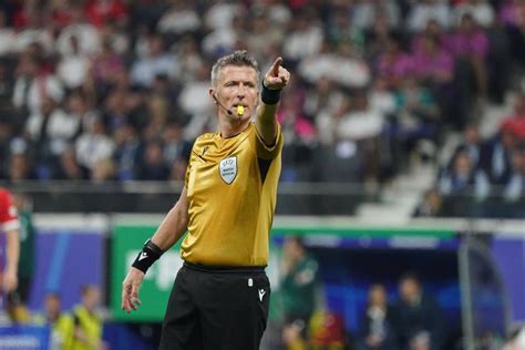 Daniele Orsato, o Apito de Ouro da Arbitragem Mundial