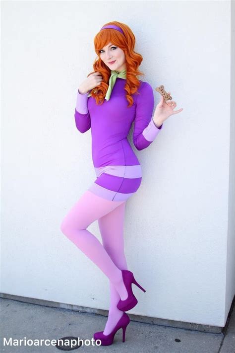 Daphne Cosplay: Gear Up as the Enigmatic Mystery Solver