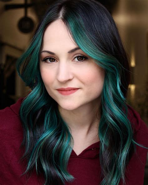 Dark Green Hair: A Dazzling Hue for Alluring Transformations