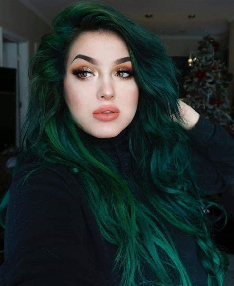 Dark Green Hair: A Trend That's Gaining Popularity