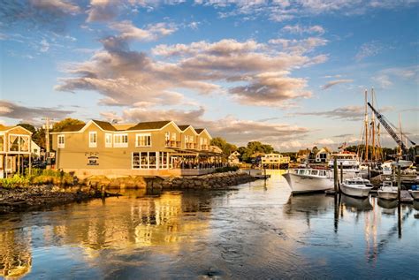 Darling Center Maine: Escape to Quaintness and Coastal Charm