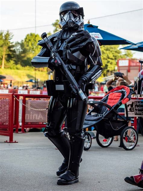 Death Trooper cosplay