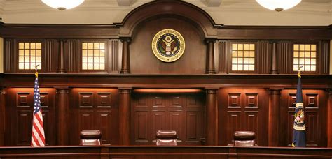 Decision Making in the US Courts of Appeals Reader