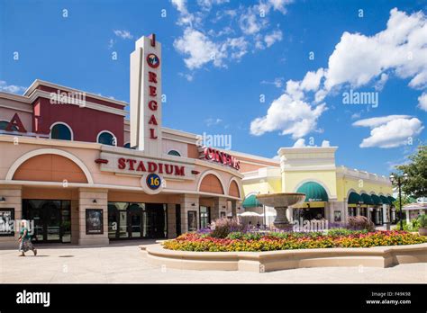 Deer Park Tanger Outlets