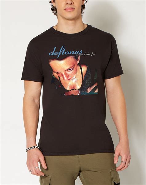 Deftones: Around the Fur T-Shirt: A Fashion Statement with a Heavy Metal Edge