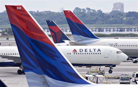 Delta Air Lines Inc. Stock: 10,000 Flying Reasons to Invest