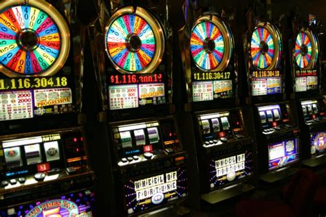 Delve into the Enthralling World of Slot Machines: A Comprehensive Guide to Casinos Near You