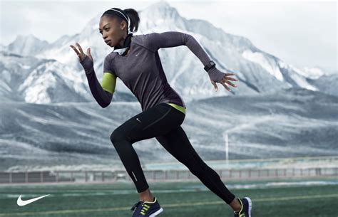 Delving into the Benefits of Athletica Clothing