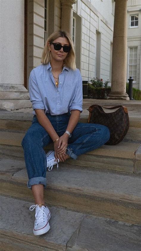 Denim Shirt Woman: Timeless Style and Versatile Appeal