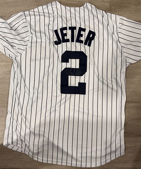 Derek Jeter Jersey: The Captain's Iconic Uniform