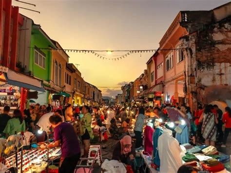 Desaru Night Market: A Haven for Night Owls and Foodies