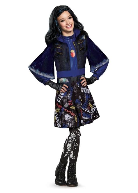 Descendants 2 Costumes: A Guide to the Isle of the Lost