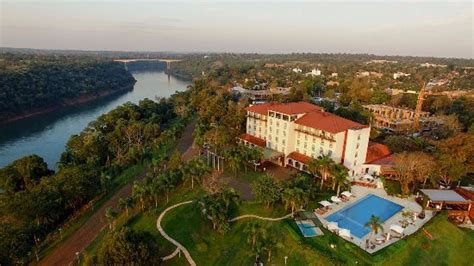 Descubra o Encanto do Hotel Casino Puerto Iguazú: Um Oasis de Luxo à Beira das Cataratas