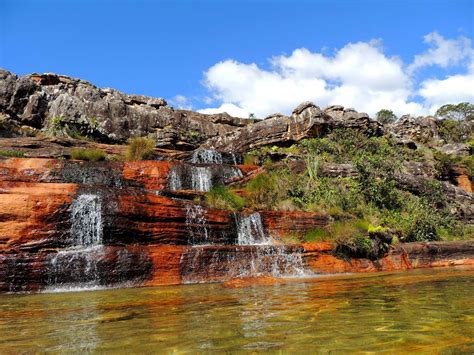 Descubra o Encanto dos Cristais de Minas Gerais: Um Guia Completo