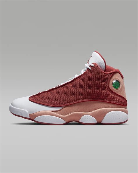 Design and Features of the Retro 13 Jordan Shoes