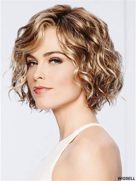 Designed Blonde Wavy Chin Length Bob Wigs