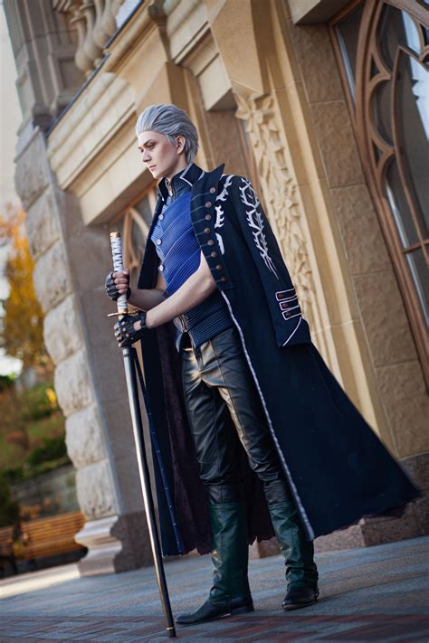 Devil May Cry: Vergil Cosplay that Will Leave You Spellbound