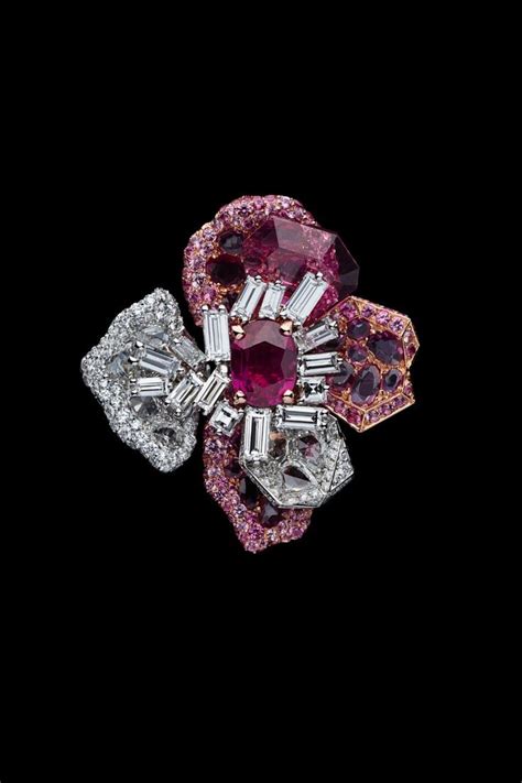 Diamond Dior: A Masterpiece of Jewelry and Luxury