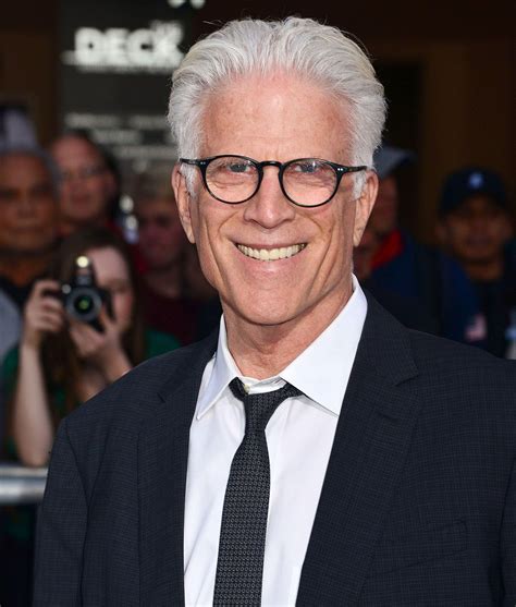 Die ultimative Haarpracht: Ted Danson Perücke