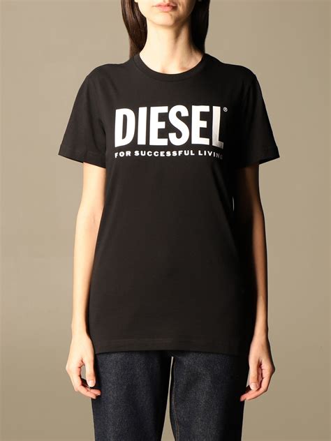 Diesel T-shirts: Timeless Fashion Essentials with a Touch of Rebellion