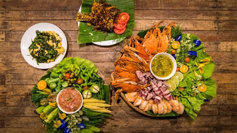 Dine Out Singapore: Your Definitive Guide to Unforgettable Culinary Experiences