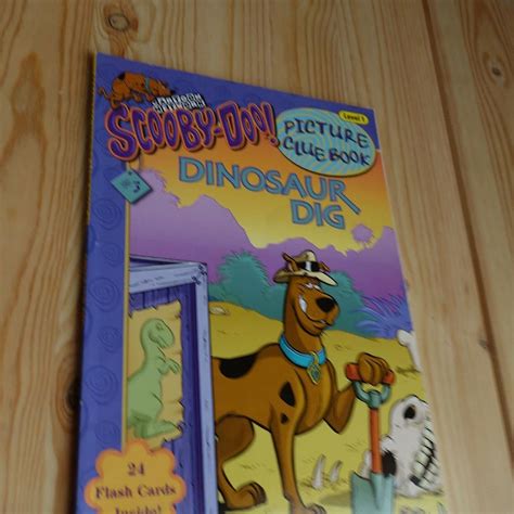 Dinosaur Dig (Scooby-Doo! Picture Clue Book, No. 3) PDF