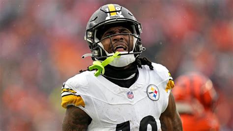 Diontae Johnson: A Statistical Deep Dive into the Pittsburgh Steelers' Dynamic Wide Receiver