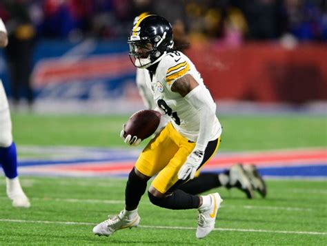 Diontae Johnson: The Baltimore Bullet Propelling the Steelers' Offense